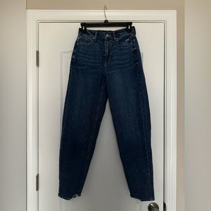 American Eagle Relaxed Mom Jean
